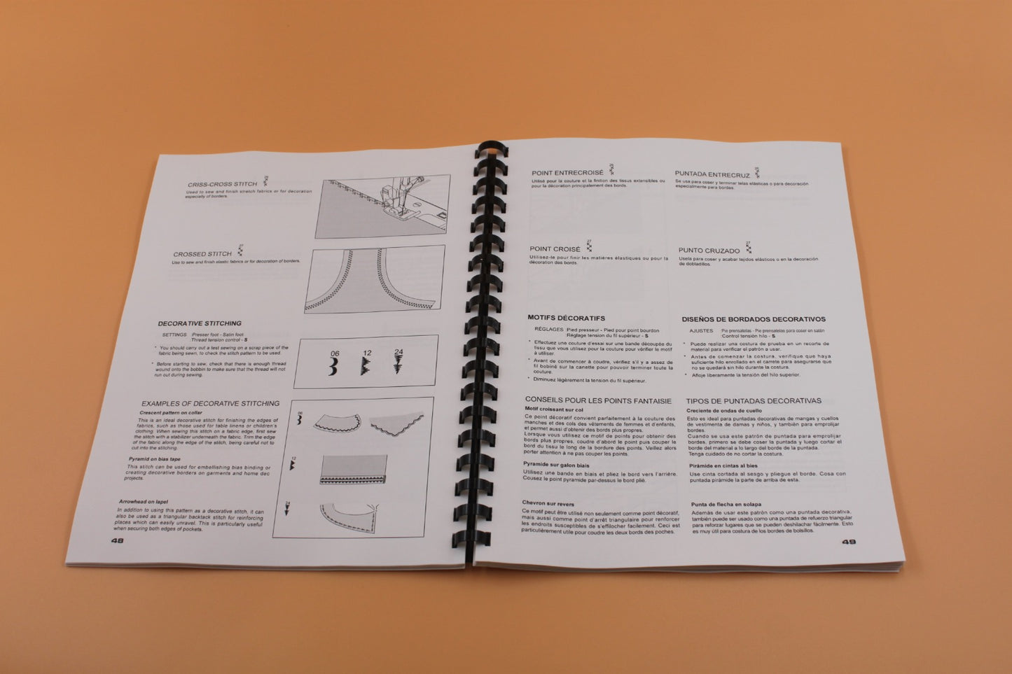 Singer Futura XL-400 Instruction Manual 112 Pages With Clear Covers